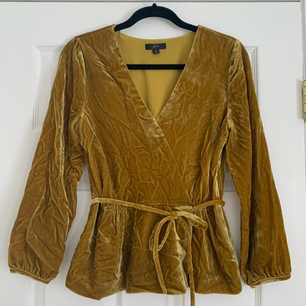 Brand new Jcrew Velvet wrap top Golden mustard color. Size 6 Side zip / belt